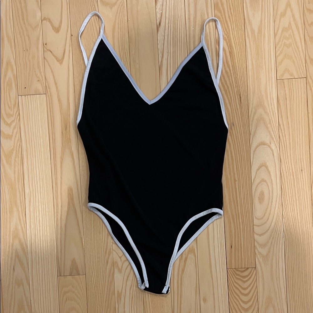 Black Bodysuit V-neck spaghetti strap white outline